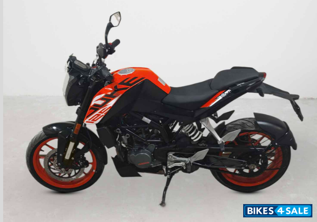 KTM Duke 125