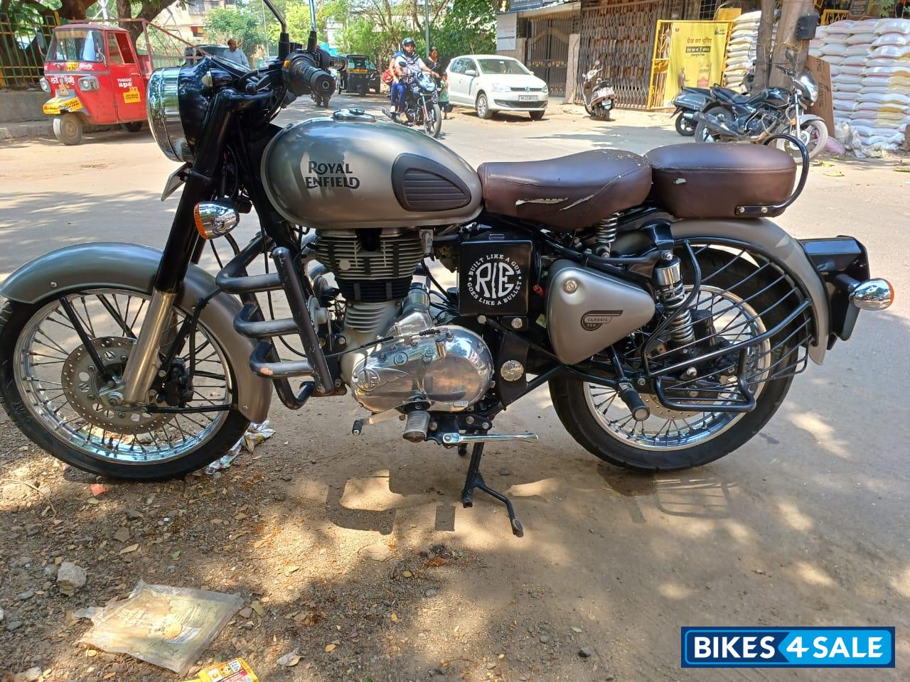 Royal Enfield Classic Gunmetal Grey