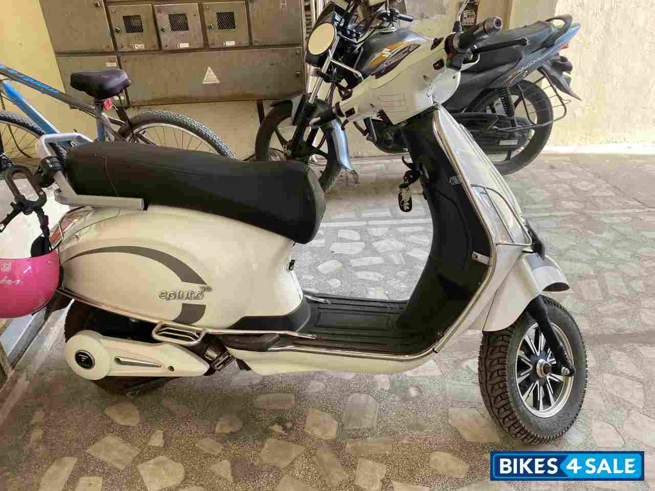 White Pure EV epluto 7G White Pure EV epluto 7G