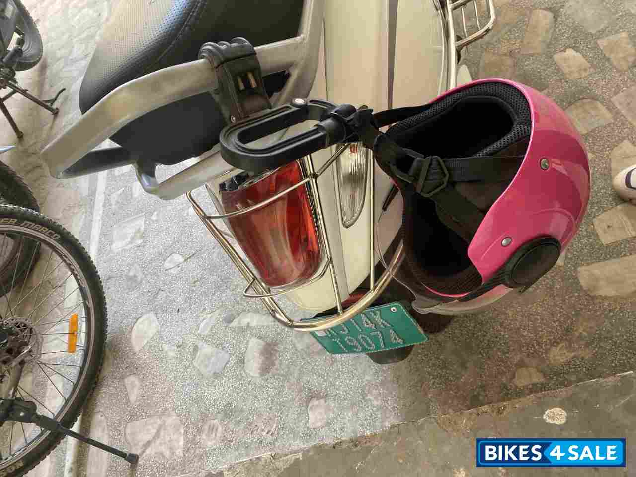 White Pure EV epluto 7G White Pure EV epluto 7G