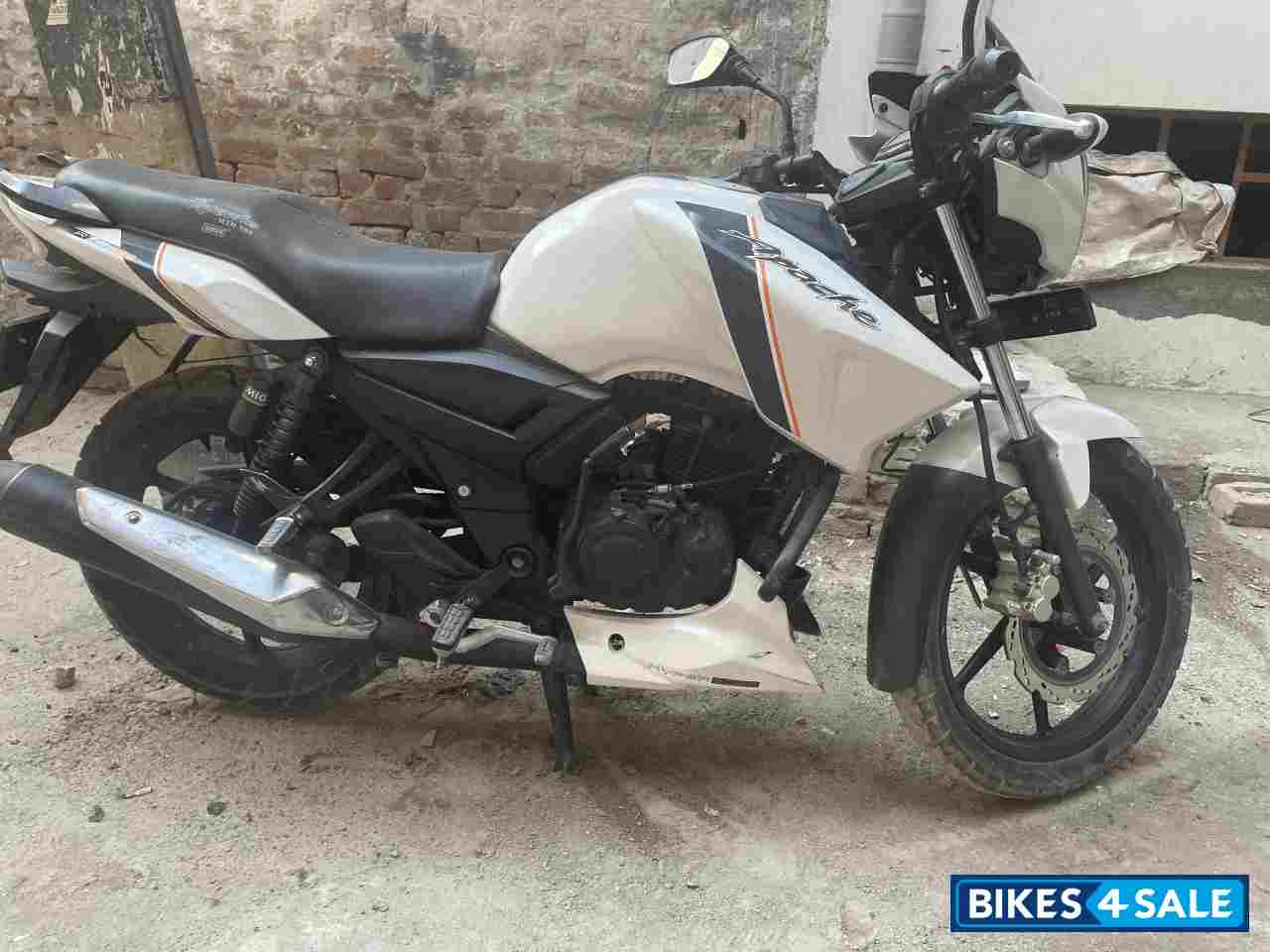 TVS Apache RTR 160