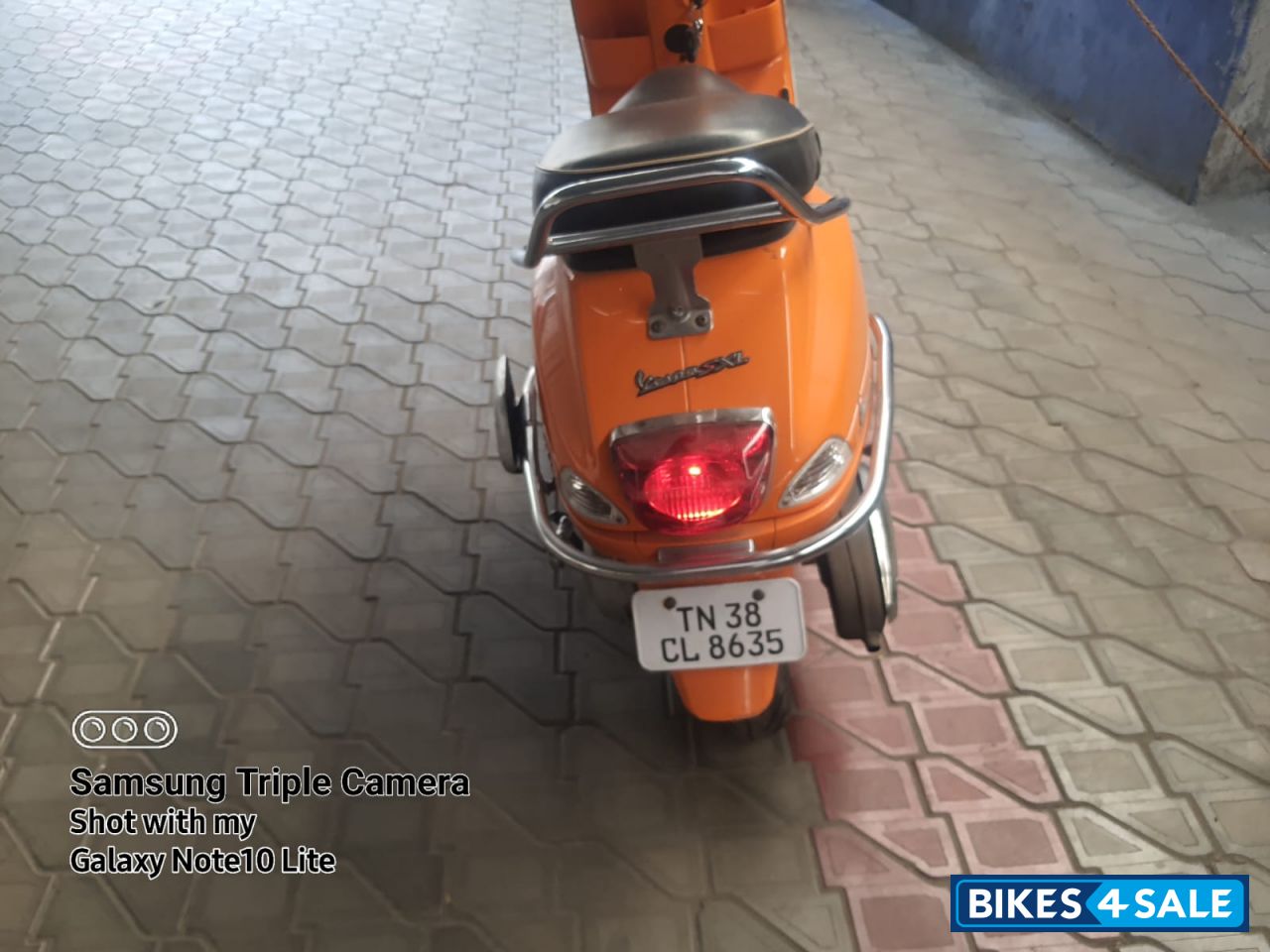 Vespa SXL 125