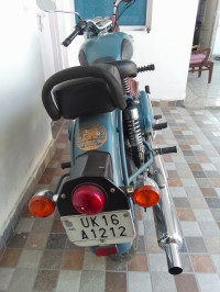 Squarden Blue Royal Enfield Classic Squadron Blue