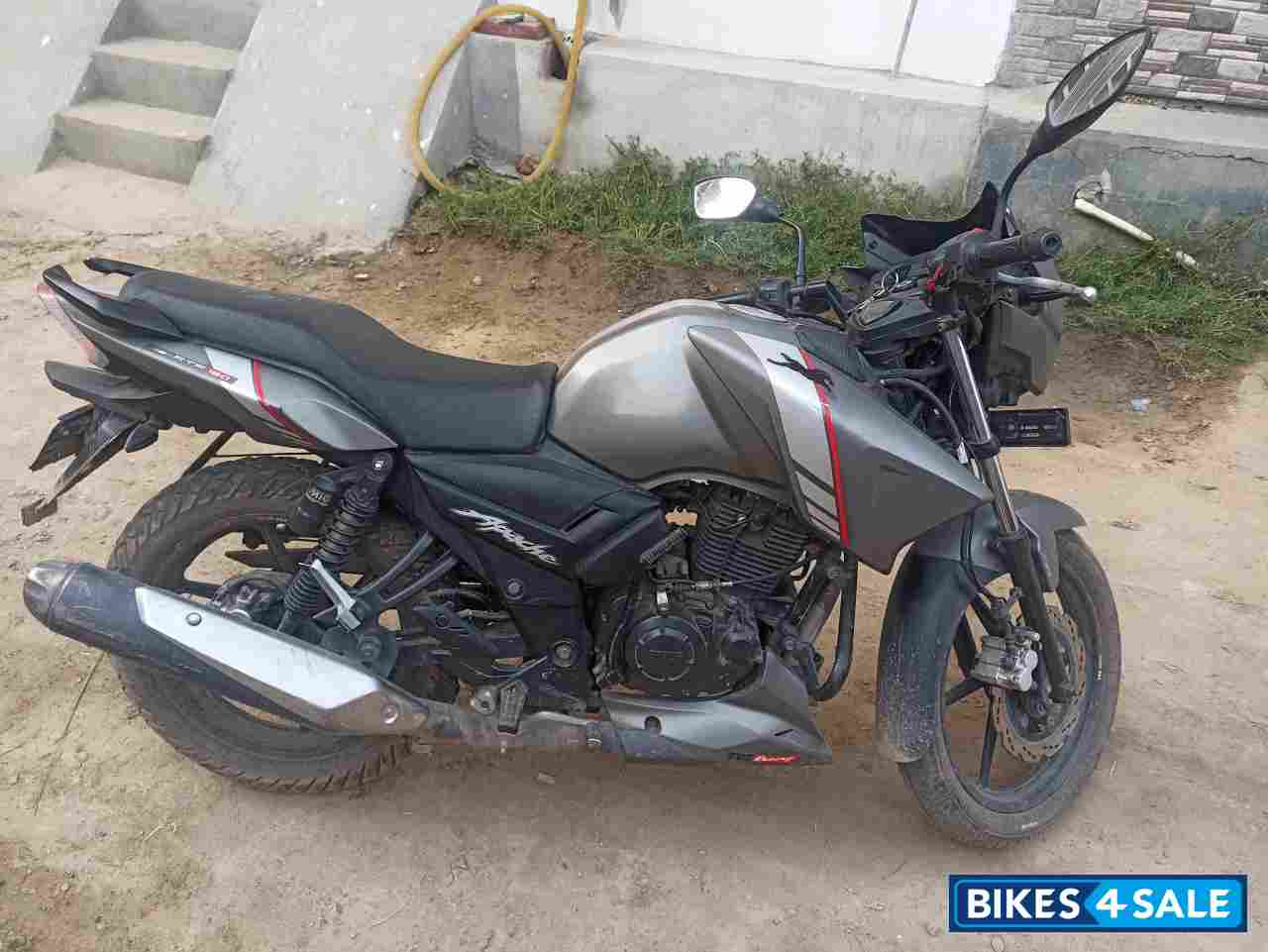 Grey TVS Apache RTR 160 Grey TVS Apache RTR 160