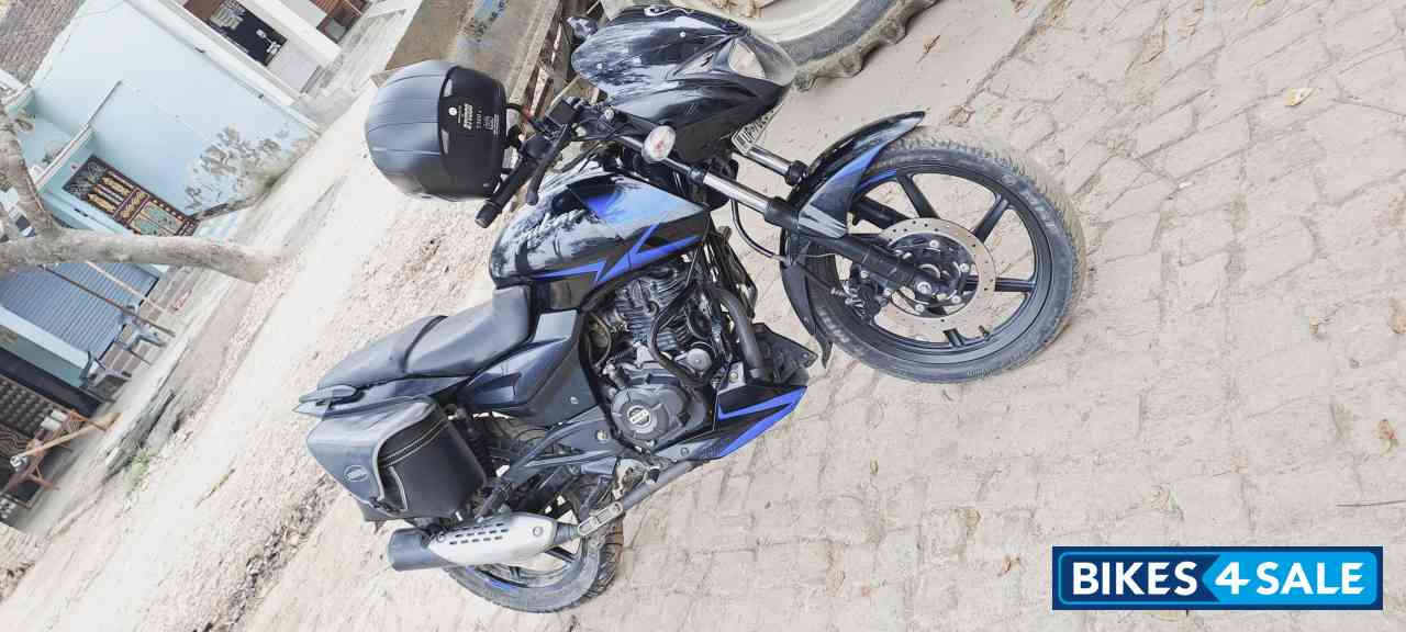 Bajaj Pulsar 150 Twin Disc