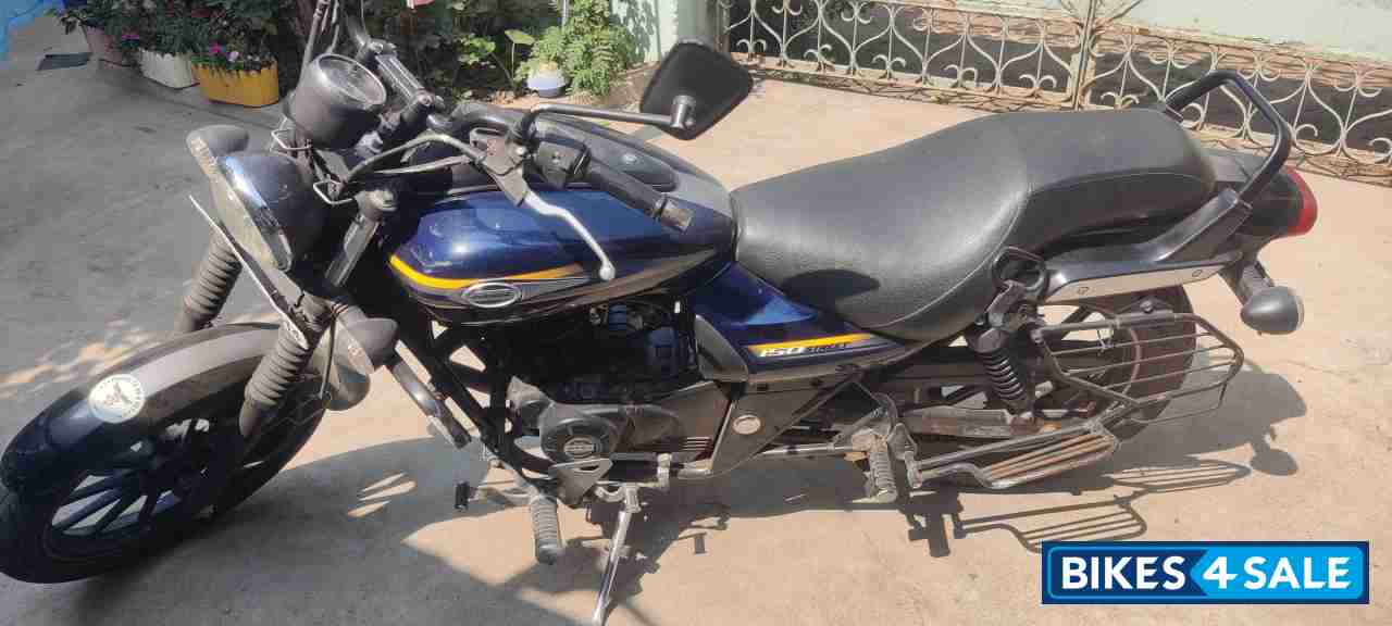 Bajaj Avenger Street 150