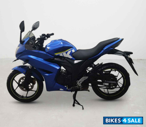 Suzuki Gixxer SF