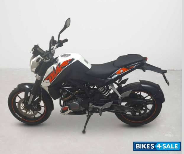 KTM Duke 200