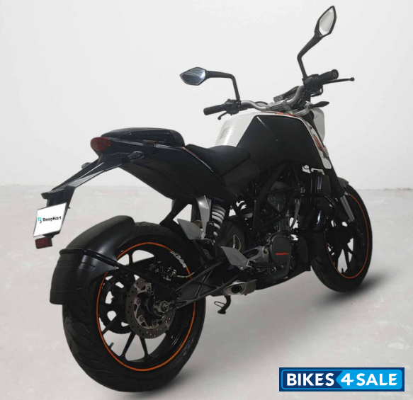 KTM Duke 200