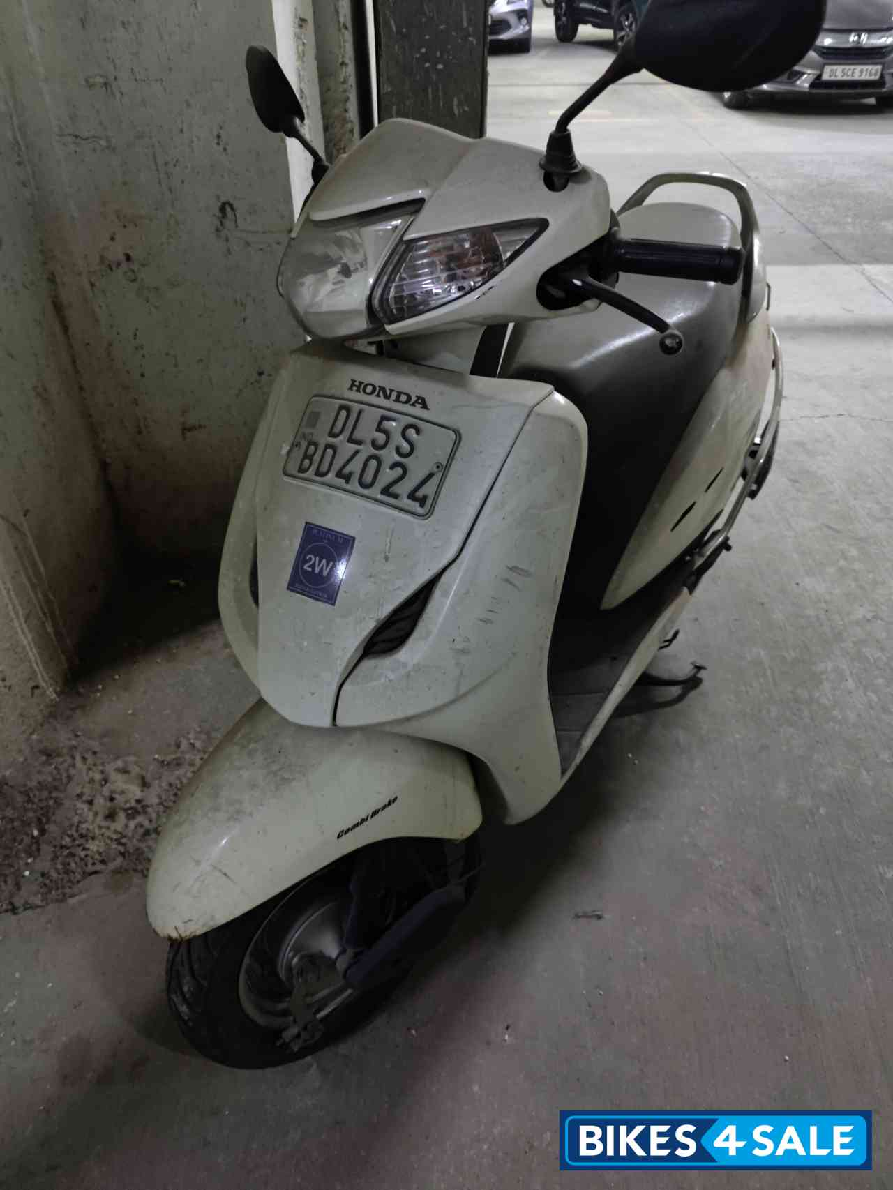 White Honda Activa