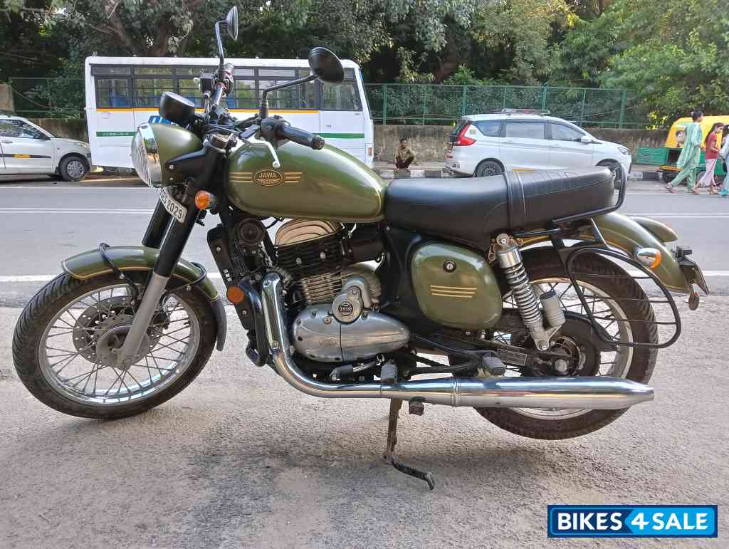 Galactic Green Jawa forty two BS6 Galactic Green Jawa forty two BS6