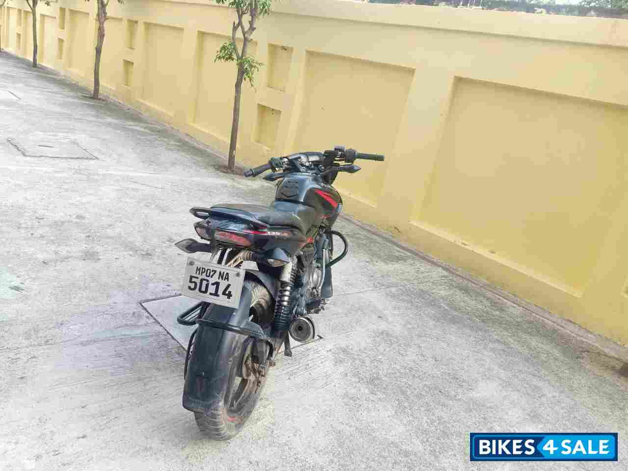 Black Bajaj Pulsar 135LS