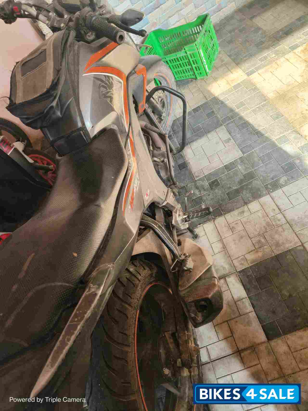 Mat Axis Grey Metallic Honda CB Hornet 160R