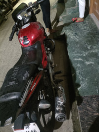 Wine Red Bajaj Pulsar 180