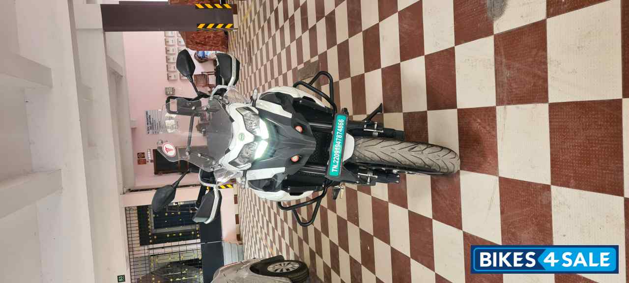 White Benelli TRK 502