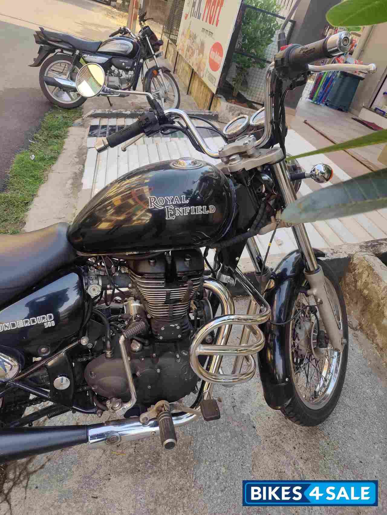 Royal Enfield Thunderbird 500
