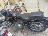 Black Royal Enfield Bullet Standard 350