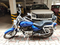 Blue Bajaj Avenger 220 DTS-i