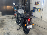 Silver Royal Enfield Meteor 350 Supernova