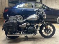 Silver Royal Enfield Meteor 350 Supernova