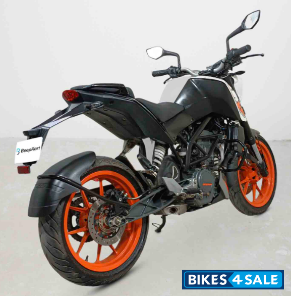 KTM Duke 200