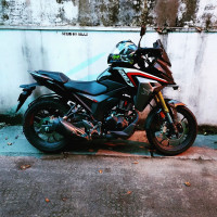 Honda CB200X