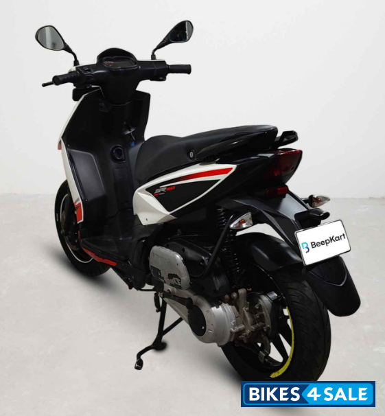 Aprilia SR 160 Std ABS