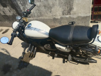 Jawa 42 Dual Channel ABS Sirius White