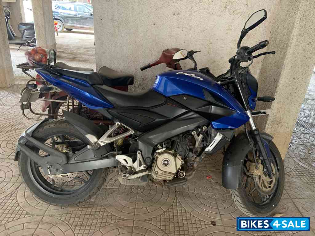 Bajaj Pulsar 200 NS