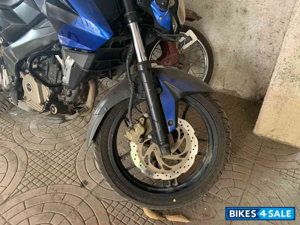 Bajaj Pulsar 200 NS