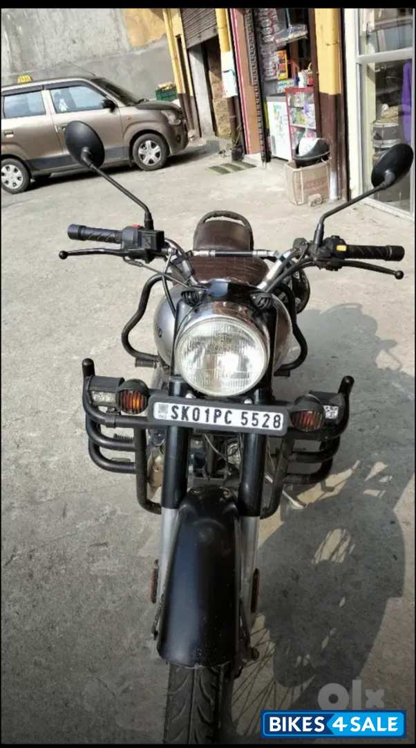 Gunmetal Royal Enfield Classic 350 BS VI