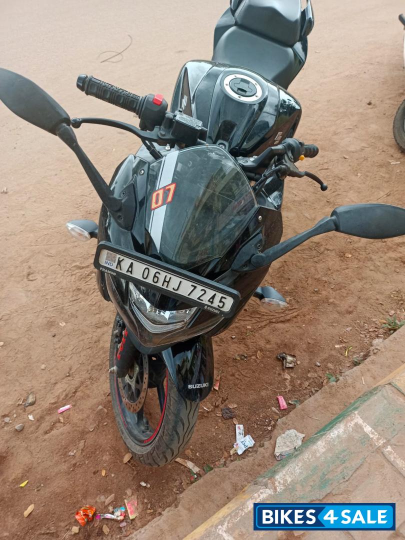 Black And Red Suzuki Gixxer SF BS6