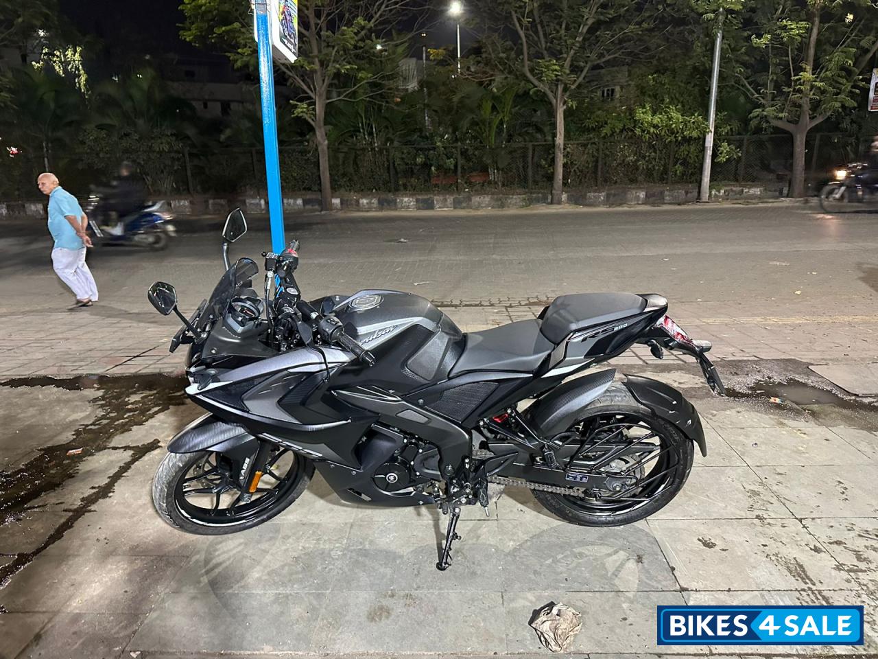 Bajaj Pulsar RS 200 BS6