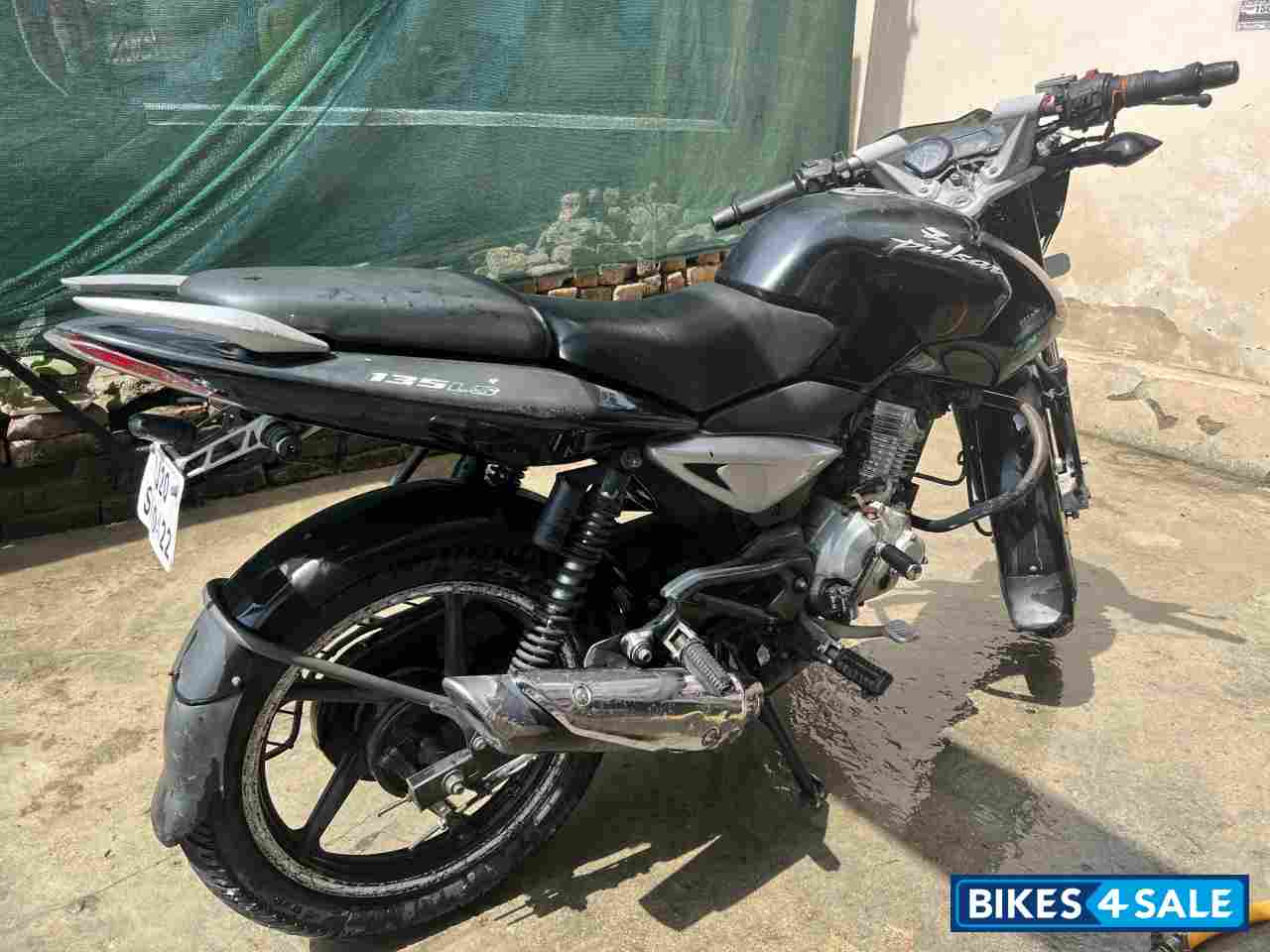 Bajaj Pulsar 135LS