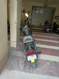 Bajaj Avenger 220 DTS-i
