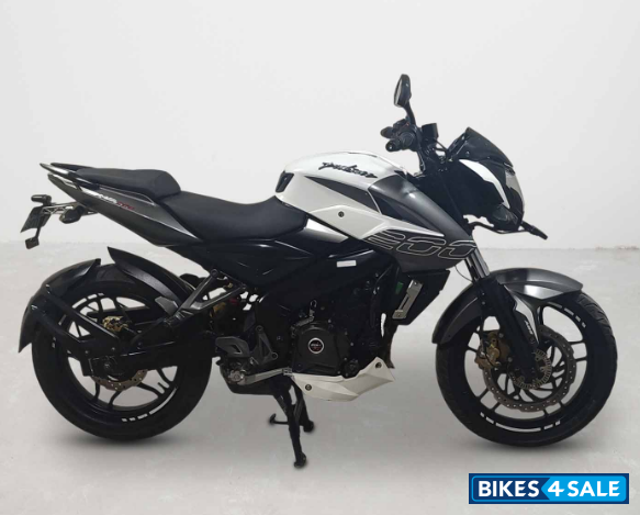 Bajaj Pulsar NS200 Bajaj Pulsar NS200