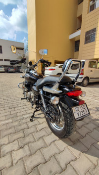 Auburn Black Bajaj Avenger Cruise 220 BS6