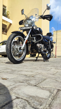 Auburn Black Bajaj Avenger Cruise 220 BS6