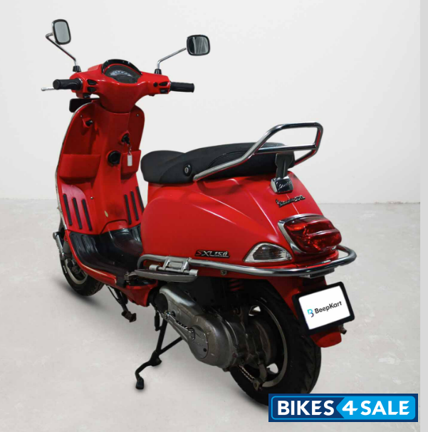 Vespa SXL 150