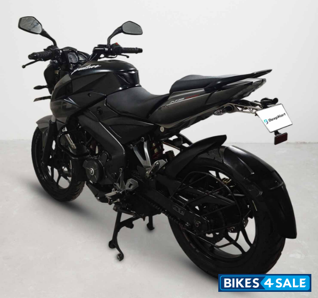 Bajaj Pulsar NS200