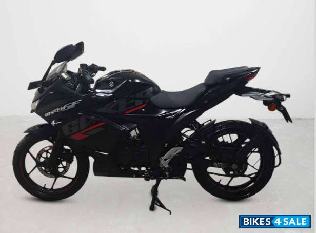 Suzuki Gixxer SF