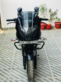 Bajaj Pulsar 220F