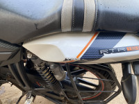 White TVS Apache RTR 160