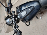 Ebony Black Bajaj Avenger Street 160 BS6