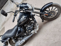 Ebony Black Bajaj Avenger Street 160 BS6
