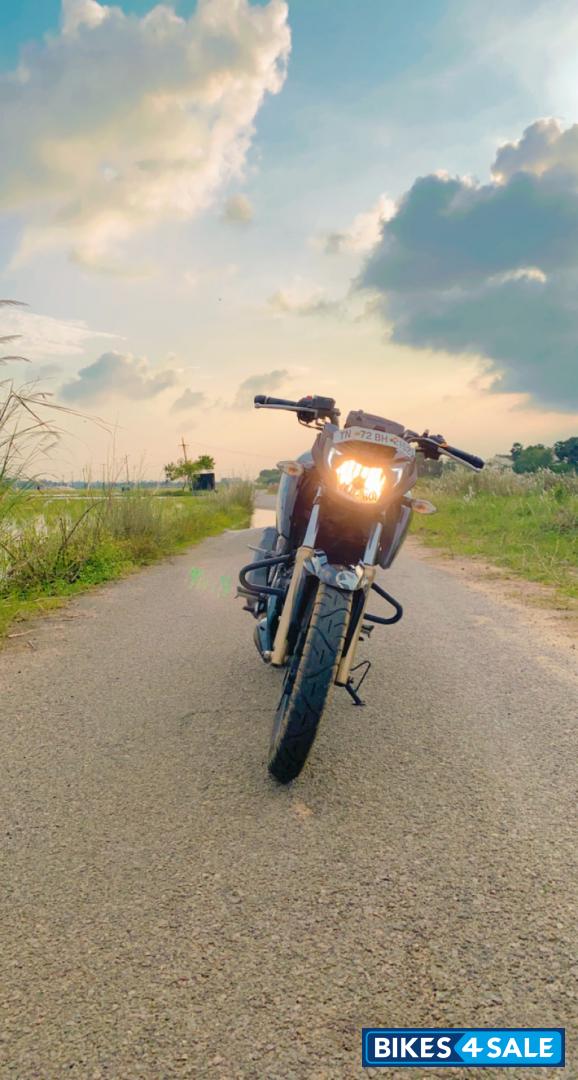 Black TVS Apache RTR 200 4V