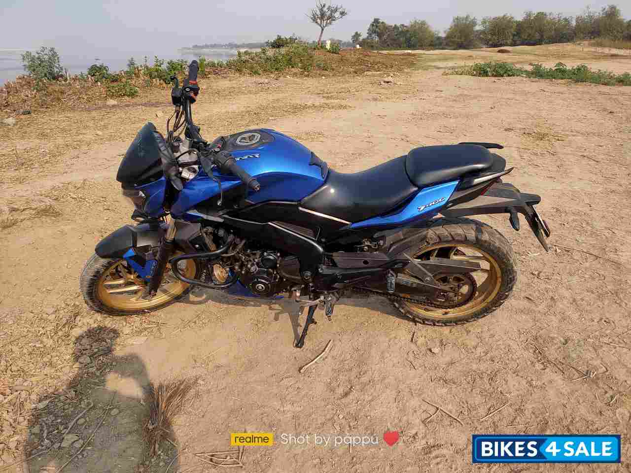 Blue Bajaj Dominar 400 Disc