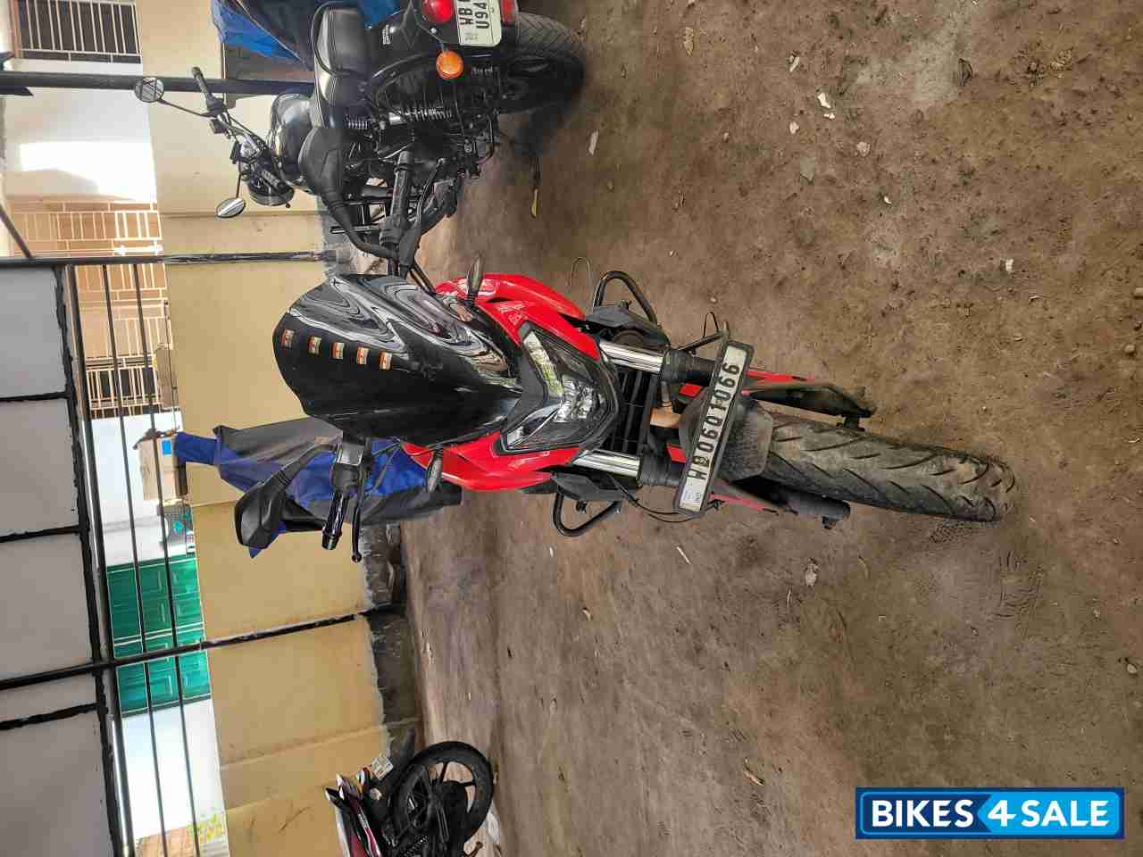 Bajaj Dominar Dominar 400 2018 with dual channel ABS