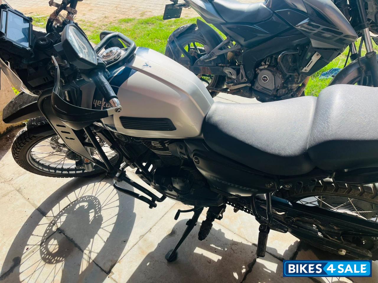 Yezdi Adventure Matte