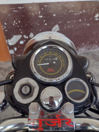 Black Royal Enfield Bullet Standard 350